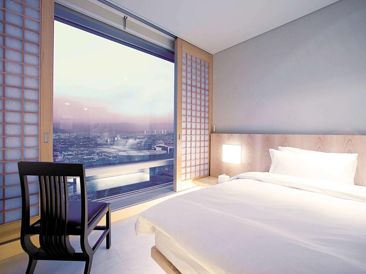 Grand Mercure Ambassador Changwon Eksteriør billede